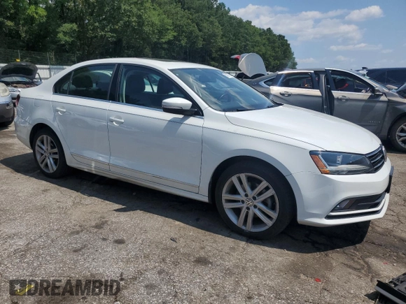 2017 Volkswagen Jetta SEL with VIN 3VWL17AJ2HM211751, listed as a Copart auction lot 61907755 with 64,668 mi miles and Salvage title. Bid and sale history available at DreamBid. Image 4.