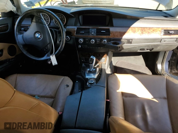 2010 BMW 5 Series 528i xDrive with VIN WBANV1C57AC157302, listed as a Copart auction lot 82043974 with 154,444 mi miles and Salvage Title. Bid and sale history available at carsss.com. Image 8.