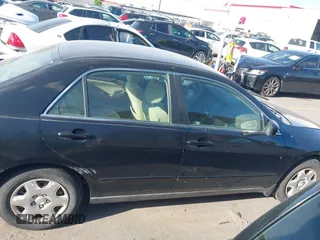 2006 Honda Accord LX with VIN 1HGCM56426A086697, listed as a IAAI auction lot 42389083 with 183,047 mi miles and . Bid and sale history available at DreamBid. Image 13.