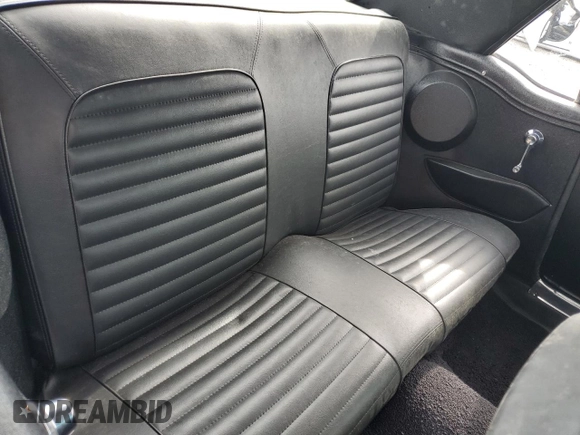 1965 Ford Mustang z VIN 5F07D164390, wystawiony jako Copart lot #81751974 z przebiegiem 701 957 mil mil oraz Szkoda całkowita • Salvage title. Historia ofert i sprzedaży dostępna na DreamBid. Obrazek 10.
