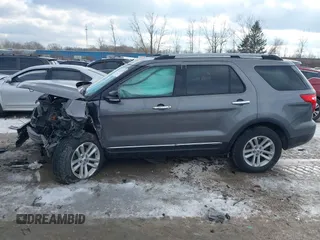 2014 Ford Explorer XLT z VIN 1FM5K8D83EGA98109, wystawiony jako IAAI lot #41547412 z przebiegiem 138 405 mil mil oraz . Historia ofert i sprzedaży dostępna na DreamBid. Obrazek 14.