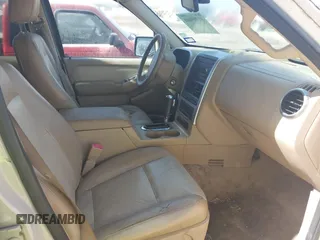 2006 Mercury Mountaineer z VIN 4M2EU37896ZJ00572, wystawiony jako IAAI lot #41709008 z przebiegiem Nie podano mil oraz . Historia ofert i sprzedaży dostępna na DreamBid. Obrazek 5.