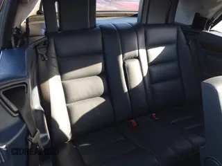 1995 Mercedes-Benz E Class with VIN WDBEA66E9SC258865, listed as a IAAI auction lot 41825726 with 101,866 mi miles. Bid and sale history available at carsss.com. Image 8.