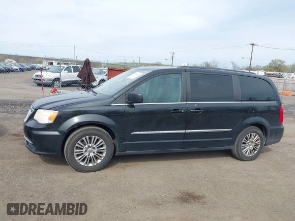 2014 Chrysler Town & Country Touring-L with VIN 2C4RC1CG2ER214952, listed as a IAAI auction lot 42083166 with 188,494 mi miles. Bid and sale history available at carsss.com. Image 14.