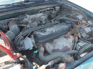 1993 Honda Accord z VIN 1HGCB7159PA002295, wystawiony jako IAAI lot #42471981 z przebiegiem 320 081 mil mil oraz . Historia ofert i sprzedaży dostępna na DreamBid. Obrazek 15.