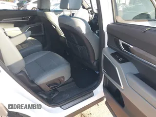 2023 Kia Telluride SX Prestige X-Pro with VIN 5XYP5DGC6PG351443, listed as a IAAI auction lot 41548694 with 32,665 mi miles and . Bid and sale history available at DreamBid. Image 8.