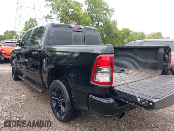 2020 Ram 1500 Big Horn with VIN 1C6SRFFT0LN216433, listed as a IAAI auction lot 40032077 with 102,298 mi miles. Bid and sale history available at carsss.com. Image 3.