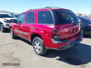 2002 Chevrolet TrailBlazer LS with VIN 1GNDT13SX22139403, listed as a IAAI auction lot 41862016 with 141,018 mi miles. Bid and sale history available at carsss.com. Image 3.