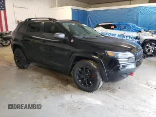 2019 Jeep Cherokee Trailhawk z VIN 1C4PJMBX2KD317917, wystawiony jako Copart lot #61079955 z przebiegiem 94 169 mil mil oraz Czysty tytuł • Clean title. Historia ofert i sprzedaży dostępna na DreamBid. Obrazek 4.