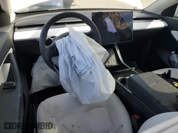 2021 Tesla Model Y Standard Range z VIN 5YJYGDED9MF110473, wystawiony jako Copart lot #53850085 z przebiegiem 46 242 mil mil oraz Szkoda całkowita • Salvage title. Historia ofert i sprzedaży dostępna na DreamBid. Obrazek 8.