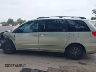 2007 Toyota Sienna CE with VIN 5TDZK23C27S070870, listed as a IAAI auction lot 42039359 with 331,934 mi miles and . Bid and sale history available at carsss.com. Image 14.