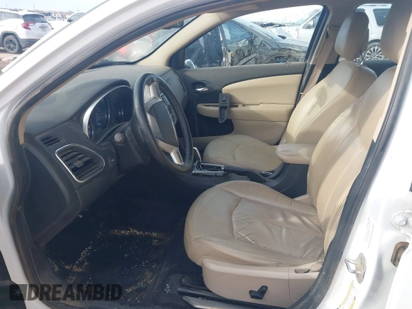 2012 Chrysler 200 Limited with VIN 1C3CCBCGXCN205796, listed as a IAAI auction lot 41482975 with 230,178 mi miles. Bid and sale history available at carsss.com. Image 5.