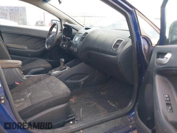2018 Kia Forte LX with VIN 3KPFK4A7XJE182368, listed as a IAAI auction lot 41687402 with 100,638 mi miles. Bid and sale history available at carsss.com. Image 5.