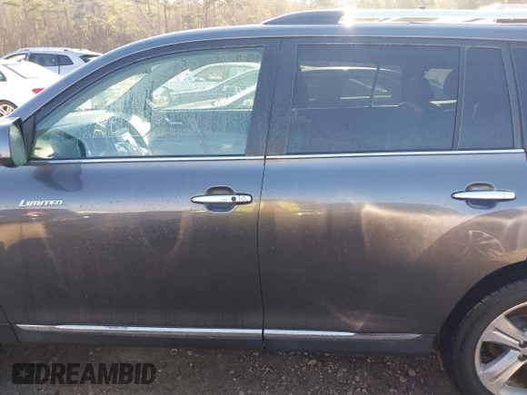 2011 Toyota Highlander Limited with VIN 5TDDK3EH9BS084430, listed as a IAAI auction lot 41821326 with 162,346 mi miles and . Bid and sale history available at DreamBid. Image 14.