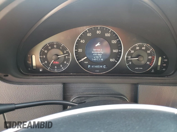 2005 Mercedes-Benz CLK 320 z VIN WDBTK65G65T046470, wystawiony jako Copart lot #50891004 z przebiegiem 41 485 mil mil oraz Szkoda całkowita • Salvage title. Historia ofert i sprzedaży dostępna na DreamBid. Obrazek 9.