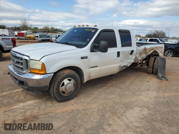 2001 Ford F-350 XL with VIN 1FTWW32F81EC66012, listed as a Copart auction lot 48225834 with 141,971 mi miles and Salvage title. Bid and sale history available at DreamBid. Image 1.