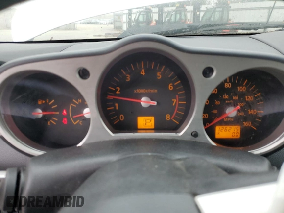 2004 Nissan 350Z Touring z VIN JN1AZ34E44T061263, wystawiony jako Copart lot #55530795 z przebiegiem 126 215 mil mil oraz Czysty tytuł • Clean title. Historia ofert i sprzedaży dostępna na DreamBid. Obrazek 9.