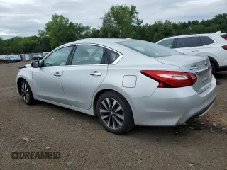 2017 Nissan Altima SL с VIN 1N4AL3APXHC184582, выставлен на аукционе Copart как лот 62829035 с пробегом 137 082 миль миль и Списание • Salvage title. История ставок и продаж доступна на DreamBid. Изображение 2.