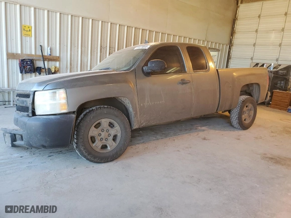 2008 Chevrolet Silverado 1500 Work Truck with VIN 1GCEC19C68Z199532, listed as a Copart auction lot 41879855 with 307,442 mi miles and Salvage Title. Bid and sale history available at carsss.com. Image 1.