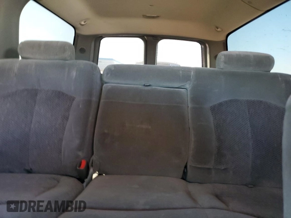 2000 Chevrolet Suburban LT with VIN 3GNFK16T8YG107341, listed as a Copart auction lot 44074375 with 0 mi miles and Salvage Title. Bid and sale history available at carsss.com. Image 10.