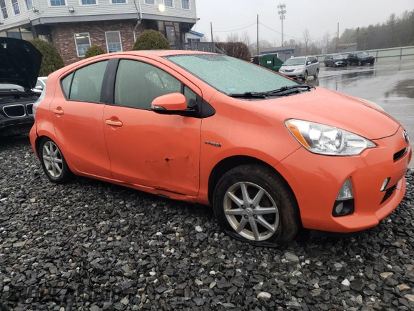 2013 Toyota Prius One with VIN JTDKDTB30D1038382, listed as a Copart auction lot 51677365 with 184,190 mi miles and Clean Title. Bid and sale history available at carsss.com. Image 4.