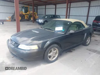 2000 Ford Mustang z VIN 1FAFP4444YF228124, wystawiony jako IAAI lot #42456191 z przebiegiem 225 253 mil mil oraz . Historia ofert i sprzedaży dostępna na DreamBid. Obrazek 2.