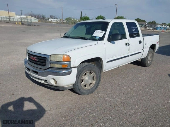 2006 GMC Sierra 1500 SLT with VIN 2GTEK13Z461260138, listed as a IAAI auction lot 41905141 with 382,152 mi miles. Bid and sale history available at carsss.com. Image 2.