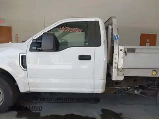 2017 Ford F-250 XL with VIN 1FDBF2A61HEC86568, listed as a IAAI auction lot 41715524 with 78,901 mi miles and . Bid and sale history available at DreamBid. Image 14.