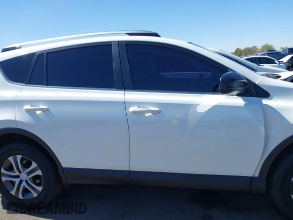 2017 Toyota RAV4 LE z VIN JTMZFREV7HJ143595, wystawiony jako IAAI lot #41626422 z przebiegiem 78 236 mil mil oraz . Historia ofert i sprzedaży dostępna na DreamBid. Obrazek 14.