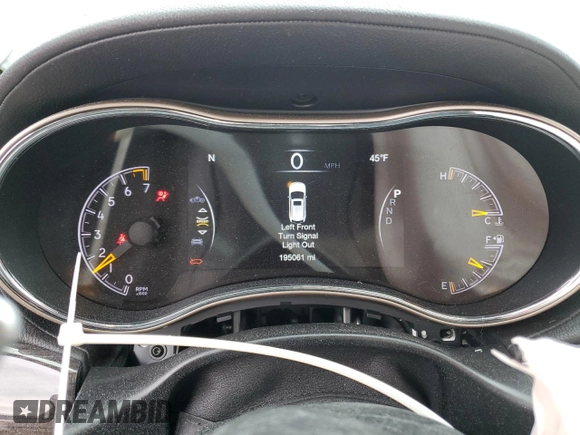 2017 Jeep Grand Cherokee Overland z VIN 1C4RJFCG0HC952054, wystawiony jako Copart lot #53045025 z przebiegiem 195 061 mil mil oraz Szkoda całkowita • Salvage title. Historia ofert i sprzedaży dostępna na DreamBid. Obrazek 9.