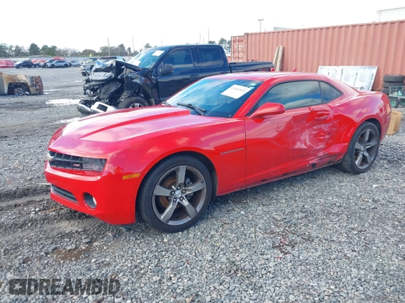 2012 Chevrolet Camaro 1LT z VIN 2G1FB1E3XC9203347, wystawiony jako IAAI lot #41261932 z przebiegiem 106 070 mil mil oraz . Historia ofert i sprzedaży dostępna na DreamBid. Obrazek 2.