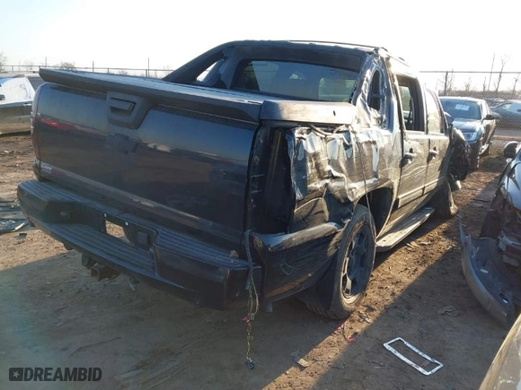 2010 Chevrolet Avalanche LT with VIN 3GNVKFE0XAG134529, listed as a IAAI auction lot 41780745 with 151,150 mi miles. Bid and sale history available at carsss.com. Image 4.