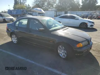 1999 BMW 3 Series 323i with VIN WBAAM3331XKC56081, listed as a Copart auction lot 82767554 with 92,916 mi miles and Salvage Title. Bid and sale history available at carsss.com. Image 4.