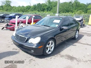 2004 Mercedes-Benz C 230 Kompressor z VIN WDBRF40J64F505984, wystawiony jako IAAI lot #42108989 z przebiegiem 120 383 mil mil oraz . Historia ofert i sprzedaży dostępna na DreamBid. Obrazek 17.