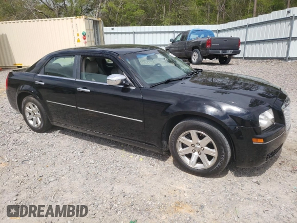 2007 Chrysler 300 Touring with VIN 2C3KA53G67H637464, listed as a Copart auction lot 51522725 with Not Provided miles and Salvage Title. Bid and sale history available at DreamBid. Image 4.