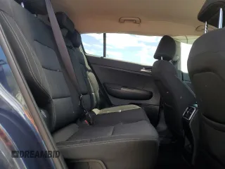 2022 Kia Sportage LX z VIN KNDPM3AC0N7023029, wystawiony jako Copart lot #57183955 z przebiegiem 21 653 mil mil oraz Szkoda całkowita • Salvage title. Historia ofert i sprzedaży dostępna na DreamBid. Obrazek 11.