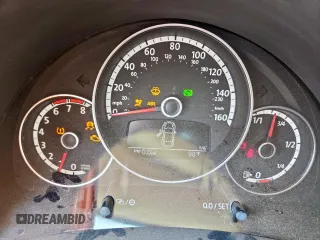 2013 Volkswagen Beetle 2.5L с VIN 3VWJX7AT3DM660437, выставлен на аукционе Copart как лот 61713555 с пробегом Не указан миль и Списание • Salvage title. История ставок и продаж доступна на DreamBid. Изображение 9.