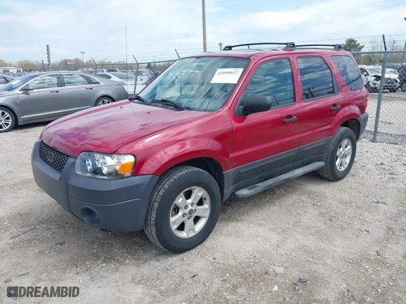 2006 Ford Escape XLT with VIN 1FMYU931X6KA24055, listed as a IAAI auction lot 42098827 with 175,261 mi miles. Bid and sale history available at carsss.com. Image 2.