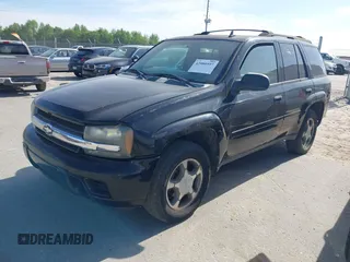 2007 Chevrolet TrailBlazer LS with VIN 1GNDS13S672255756, listed as a IAAI auction lot 42080597 with 194,335 mi miles. Bid and sale history available at carsss.com. Image 14.