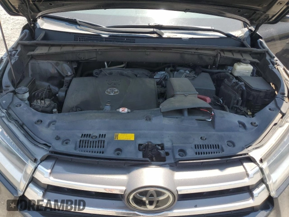 2018 Toyota Highlander Limited with VIN 5TDYZRFH6JS237407, listed as a Copart auction lot 59730215 with 137,262 mi miles and Salvage title. Bid and sale history available at DreamBid. Image 12.