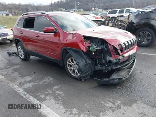 2016 Jeep Cherokee Latitude with VIN 1C4PJLCS1GW239526, listed as a IAAI auction lot 41117287 with 121,928 mi miles. Bid and sale history available at carsss.com. Image 1.