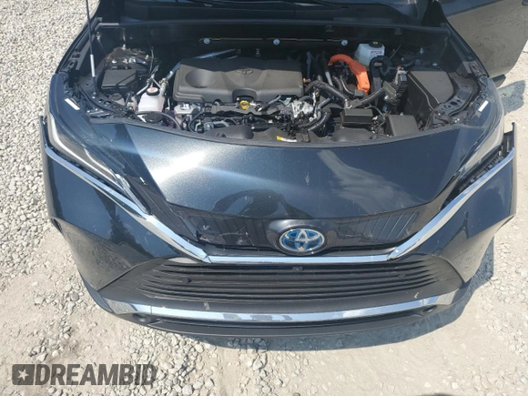 2024 Toyota Venza LE with VIN JTEAAAAH4RJ173020, listed as a Copart auction lot 69901484 with 10,222 mi miles and Salvage Title. Bid and sale history available at carsss.com. Image 12.