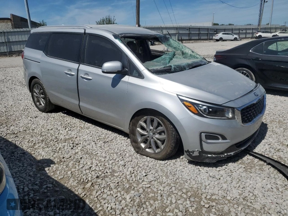 2020 Kia Sedona LX with VIN KNDMB5C19L6635216, listed as a Copart auction lot 69744734 with 0 mi miles and Salvage Title. Bid and sale history available at carsss.com. Image 4.
