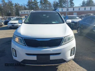 2014 Kia Sorento SX with VIN 5XYKWDA72EG452494, listed as a IAAI auction lot 41690977 with 143,099 mi miles. Bid and sale history available at carsss.com. Image 12.
