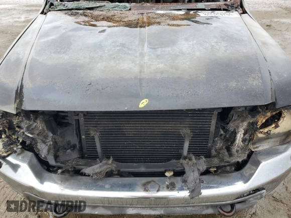 2003 Ford F-350 XL с VIN 1FTWX33P43EC13685, выставлен на аукционе Copart как лот 84529704 с пробегом Не указан миль и На запчасти • Non repairable. История ставок и продаж доступна на DreamBid. Изображение 11.