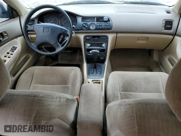 1995 Honda Accord LX with VIN 1HGCD5635SA071449, listed as a Copart auction lot 71596954 with 305,695 mi miles and Salvage Title. Bid and sale history available at carsss.com. Image 8.