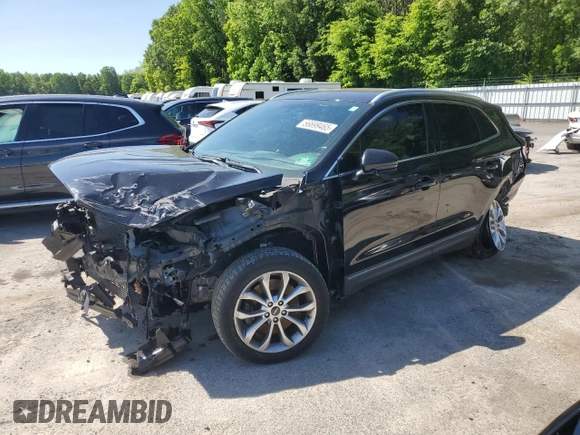 2019 Lincoln MKC Select z VIN 5LMCJ2D91KUL22696, wystawiony jako Copart lot #56699465 z przebiegiem 88 532 mil mil oraz Szkoda całkowita • Salvage title. Historia ofert i sprzedaży dostępna na DreamBid. Obrazek 1.