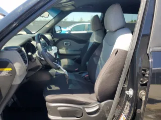 2018 Kia Soul with VIN KNDJN2A24J7523452, listed as a Copart auction lot 53347255 with 48,165 mi miles and Salvage Title. Bid and sale history available at carsss.com. Image 7.