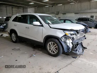 2015 Kia Sorento LX z VIN 5XYKTCA65FG644018, wystawiony jako Copart lot #60134275 z przebiegiem 96 892 mil mil oraz Nie do naprawy • Non repairable. Historia ofert i sprzedaży dostępna na DreamBid. Obrazek 4.