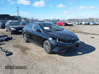 2023 Kia Forte GT-Line with VIN 3KPF54AD2PE533568, listed as a IAAI auction lot 41617139 with 61,368 mi miles. Bid and sale history available at carsss.com. Image 1.